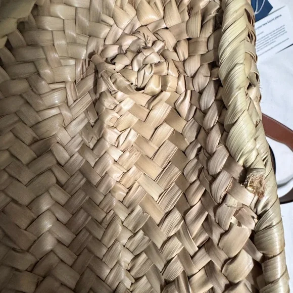 Loewe Ibiza Basket Raffia Bag. Medium. - Picture 7 of 13